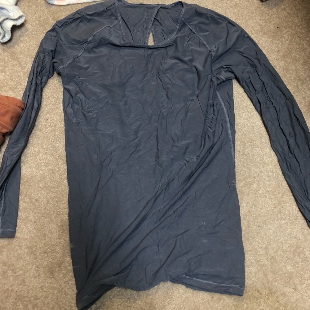 Lululemon open back top